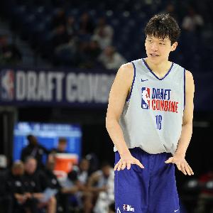 队媒:篮网GM马克思昨日去了洛杉矶看了杨瀚森Pro Day的试训