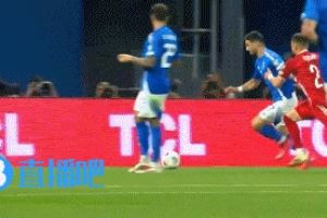 坎比亚索:对斯帕莱蒂下课感到抱歉,意大利的目标仍是晋级世界杯