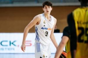帅哥魔术师?NBA选秀大会:篮网第8顺位选择俄罗斯控卫杰明!