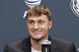 皮尔斯:我拿弗拉格和基里连科比较 不确定他是否能成超巨