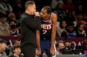 KD:在篮网时那支球队太混乱了 纳什根本没机会展现执教能力