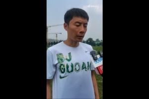 李磊:球队伤病比较多没办法选择离开,争取赛季结束拿到冠军